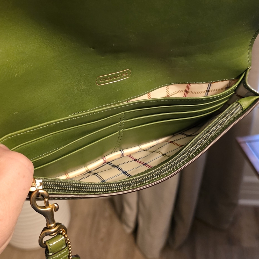 Coach Bleecker Green Patent Leather Tattersall Wristlet Wallet - Picture 9 of 11